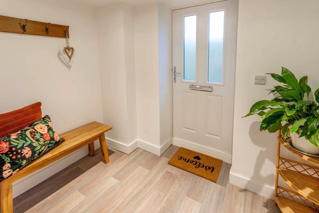 Newly Renovated Rural Cottage In North Scarle Lincoln Exterior foto